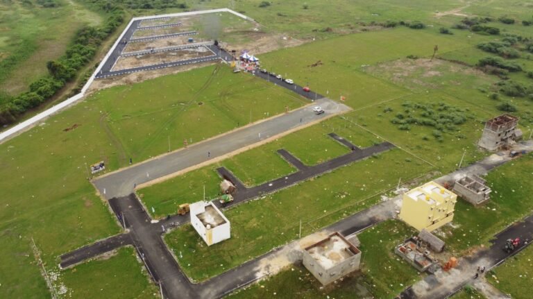 Plots for sale in PARUTHIPATTU 2